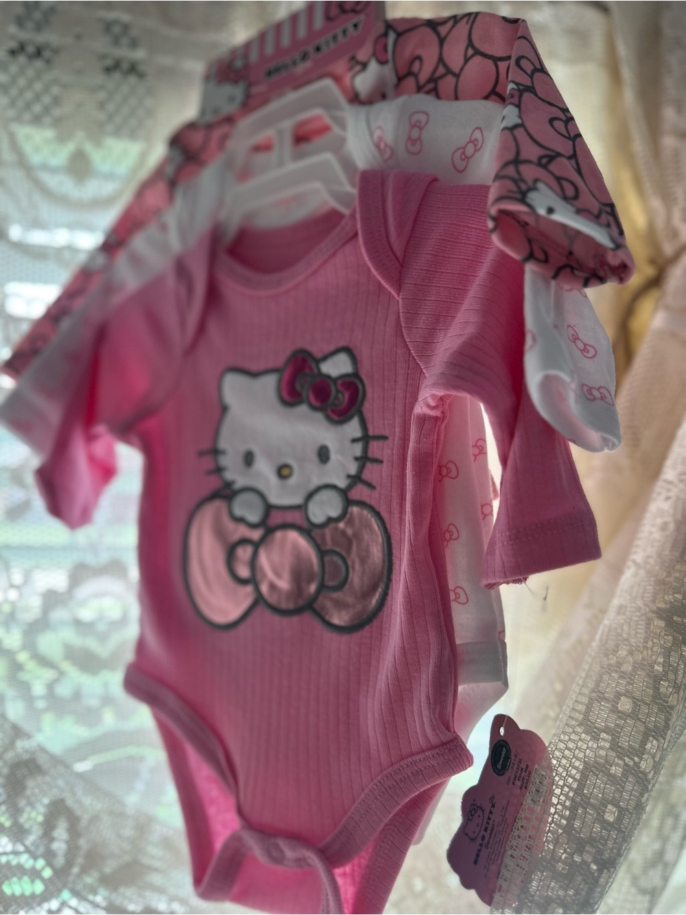 NWT Hello Kitty Pink Newborn Outfit Set